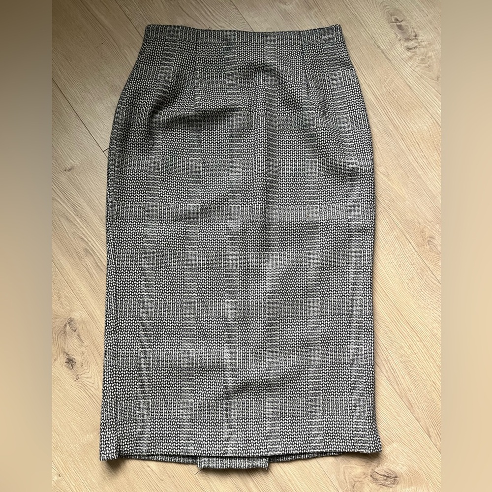 Ports Pencil Skirt - fully lined